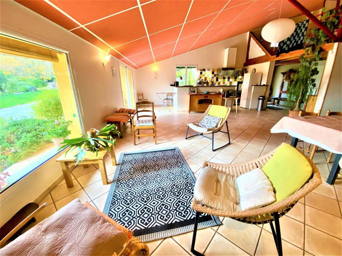 Gite De Groupe 15 A 19P, Parc, Salle De Reception - Chambres D'Hotes En Semaine Villeneuve-de-Berg Ngoại thất bức ảnh